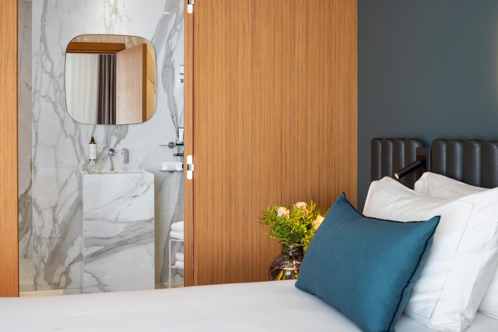 Howard Sur Seine - Asnieres Paris La Defense Phòng bức ảnh